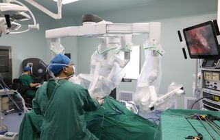 赣南医学院第一附属医院开展最新一代达芬奇 Xi 机器人泌尿外科手术